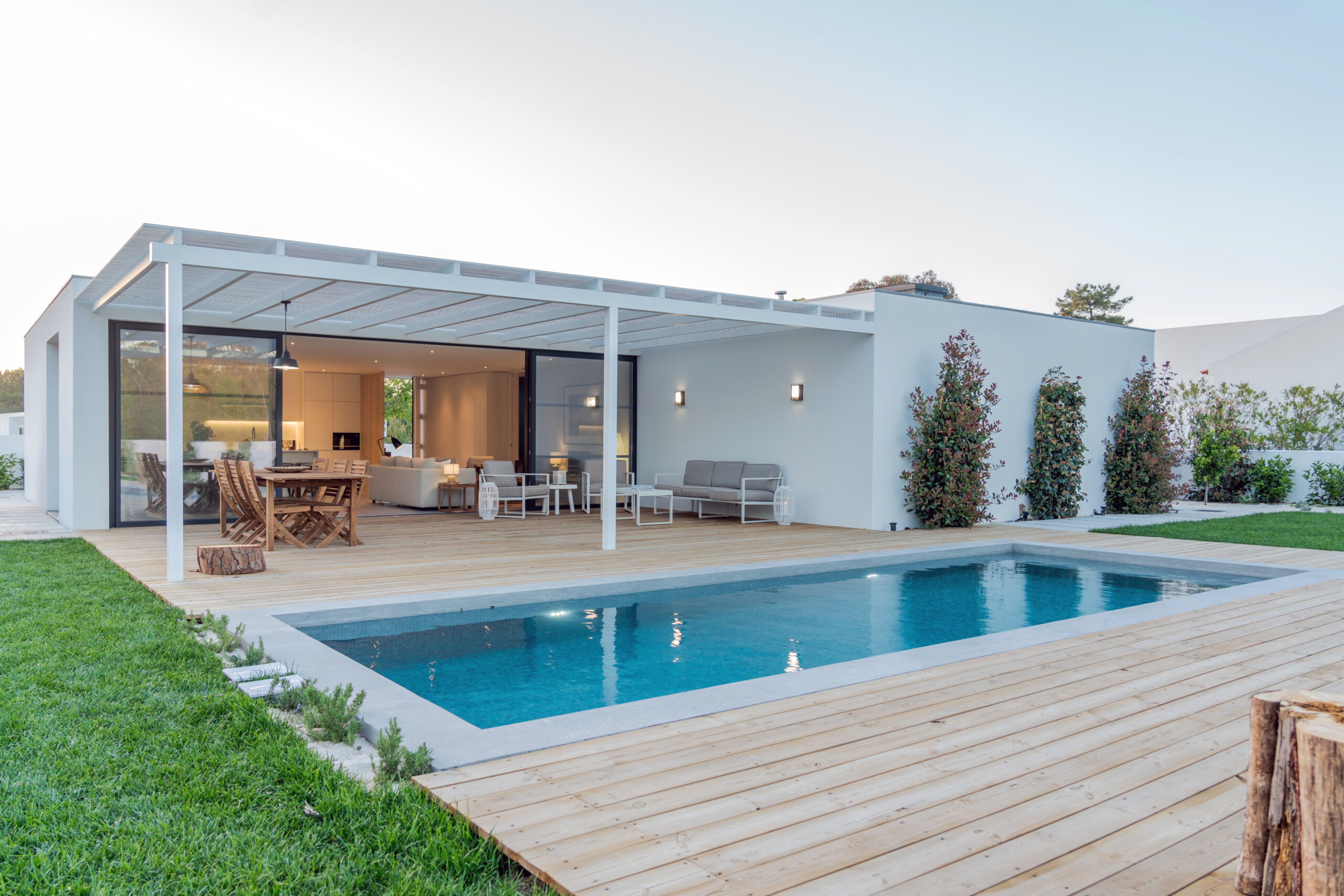 Pool im Garten